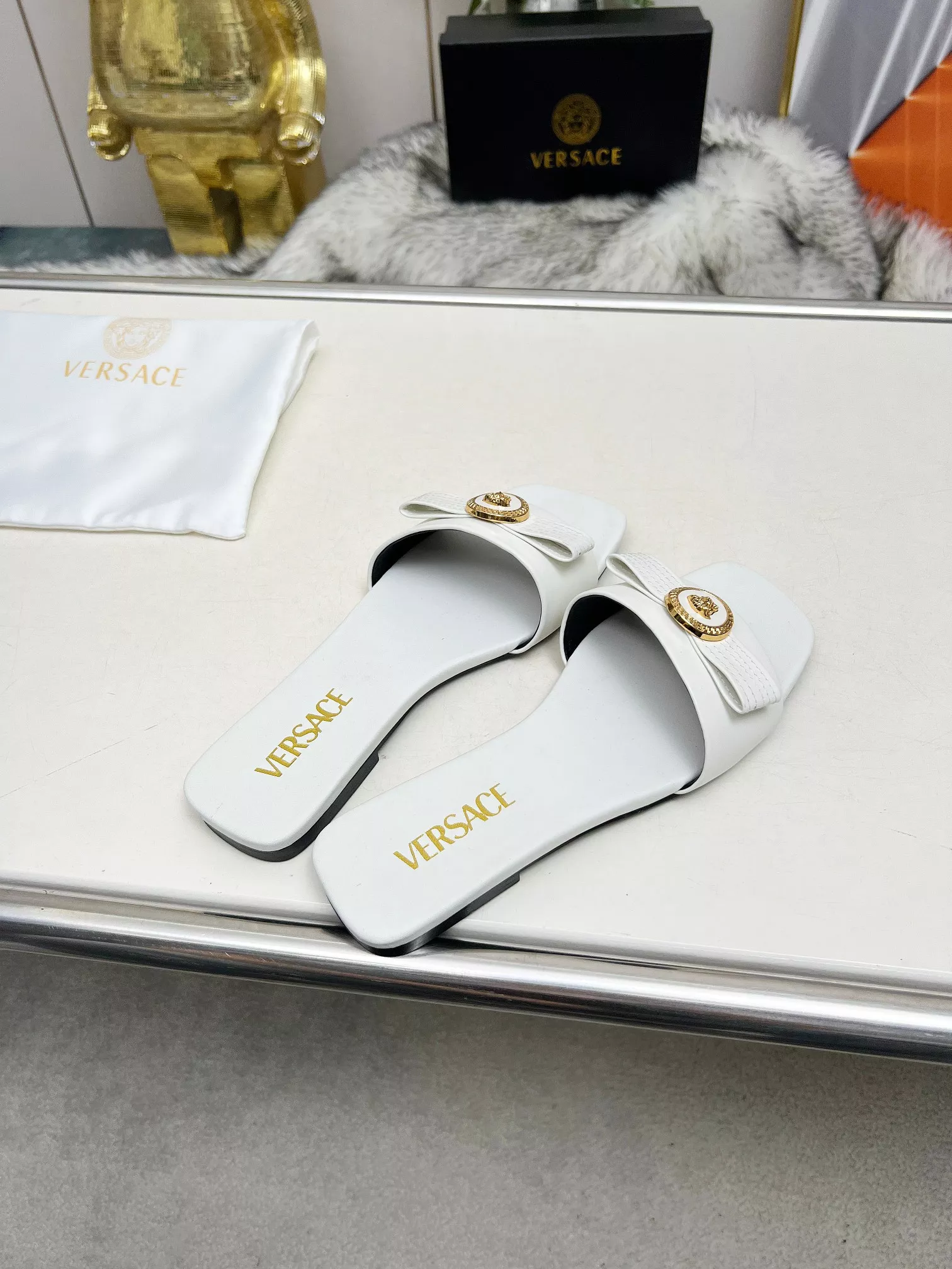 Versace Slippers For Women EasyMatch 3991