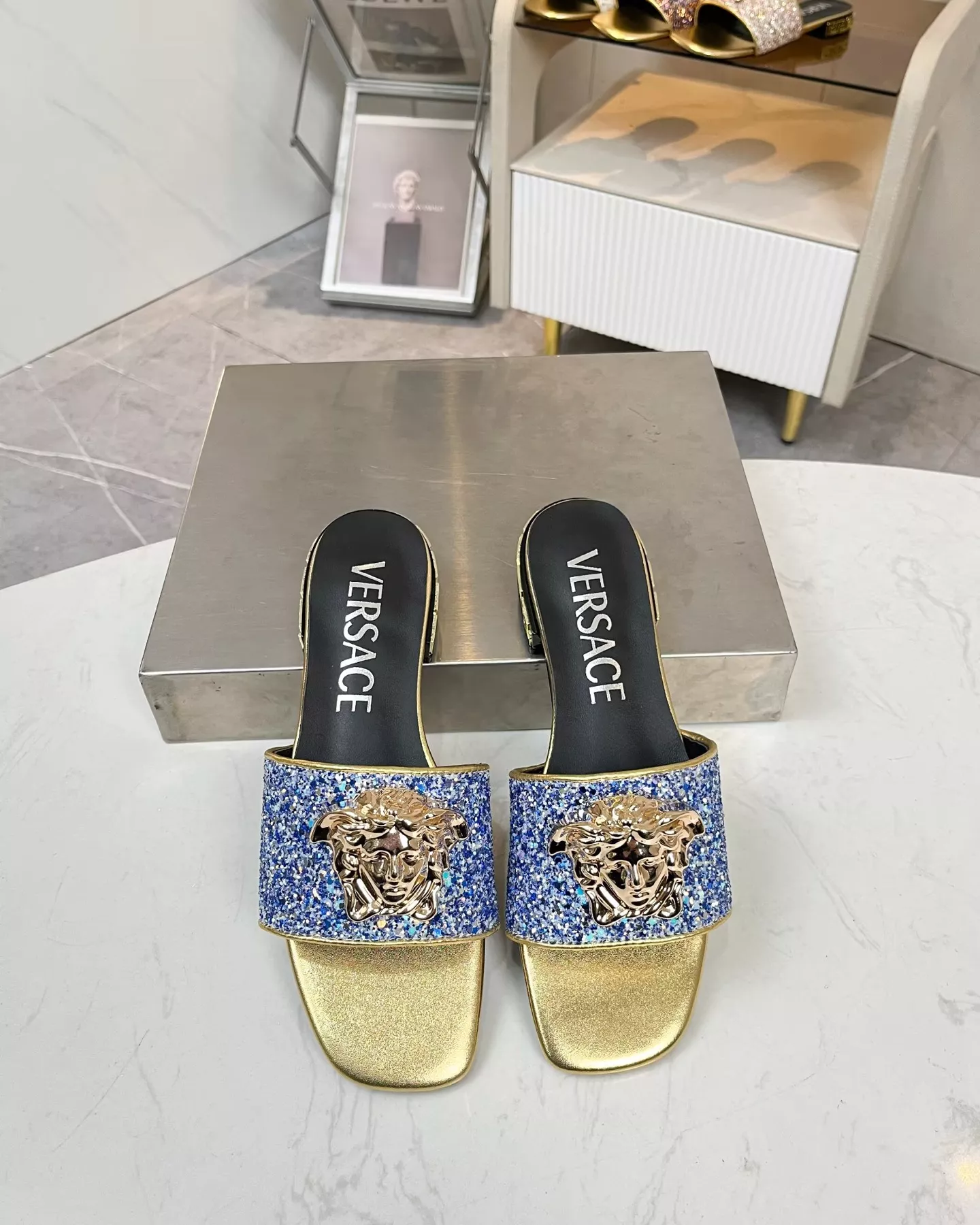 Versace Slippers For Women Fashionable 3643