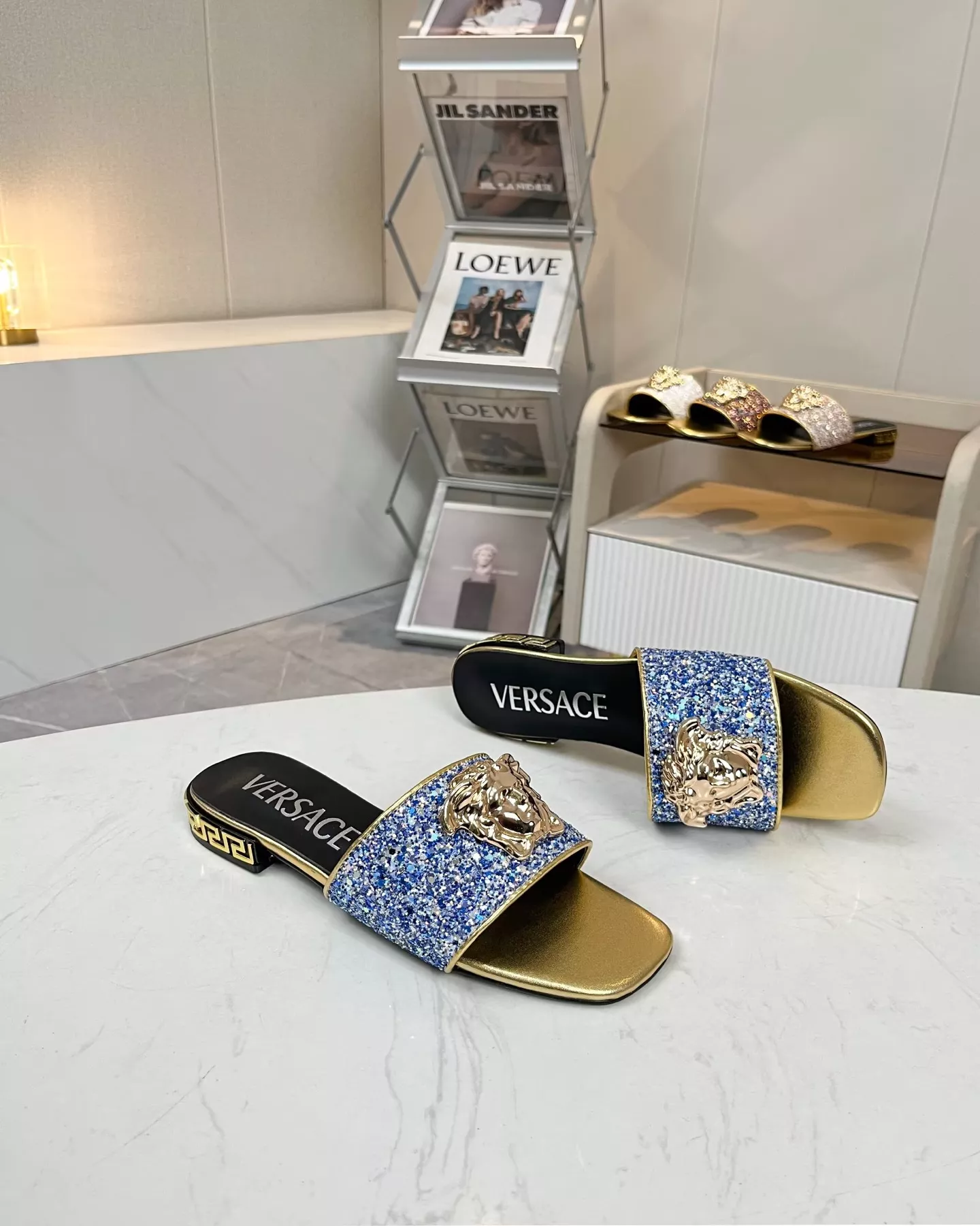 Versace Slippers For Women Fashionable 3643