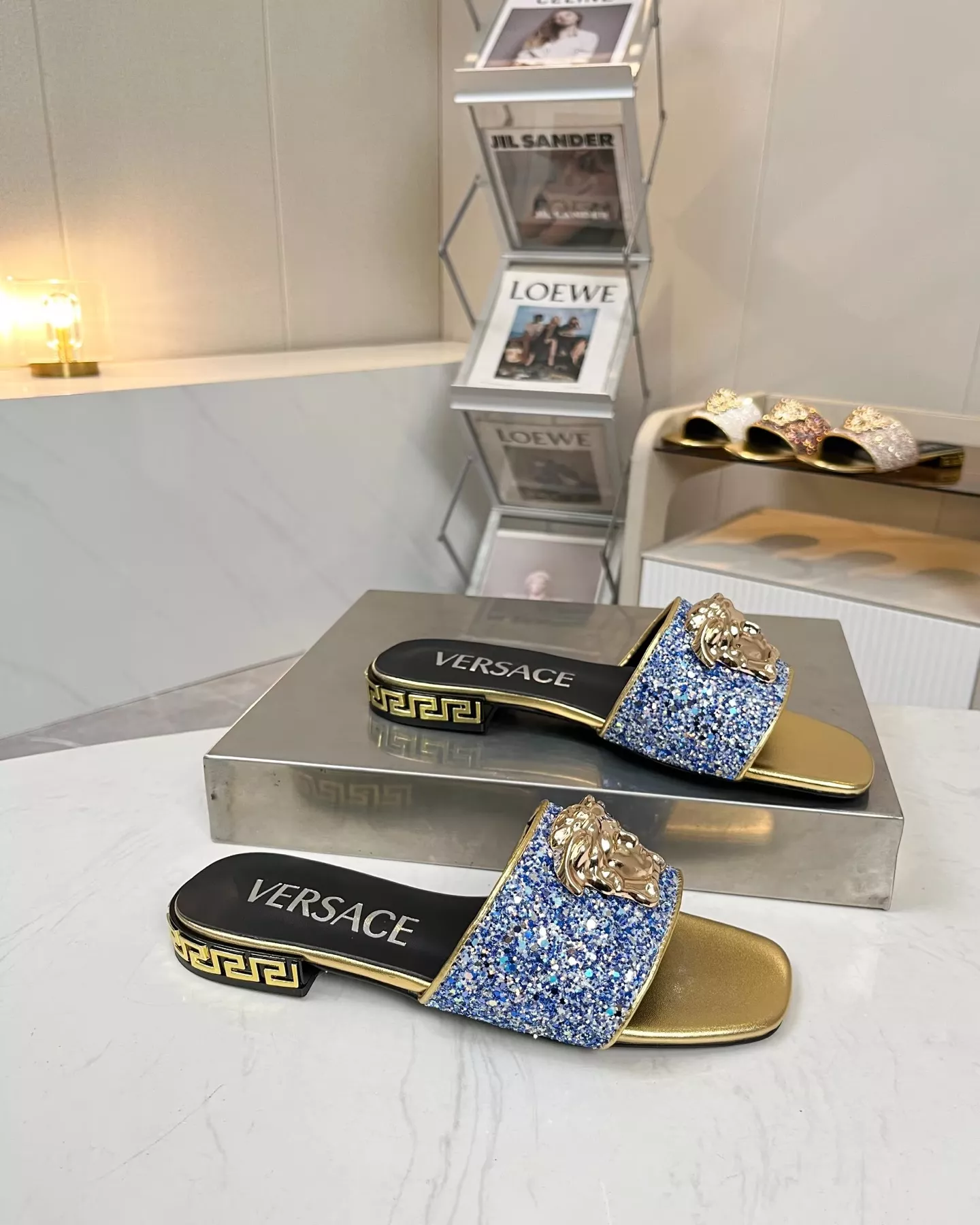 Versace Slippers For Women Fashionable 3643
