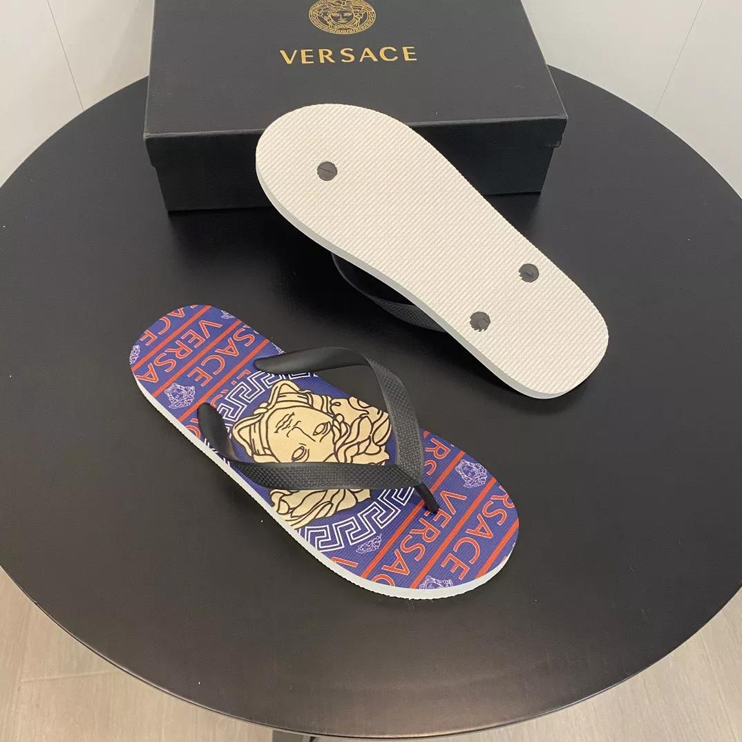 Versace Slippers For Women GoodFit 1577
