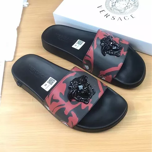 Versace Slippers For Women Minimalist 3406