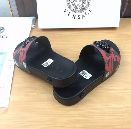 Versace Slippers For Women Minimalist 3406