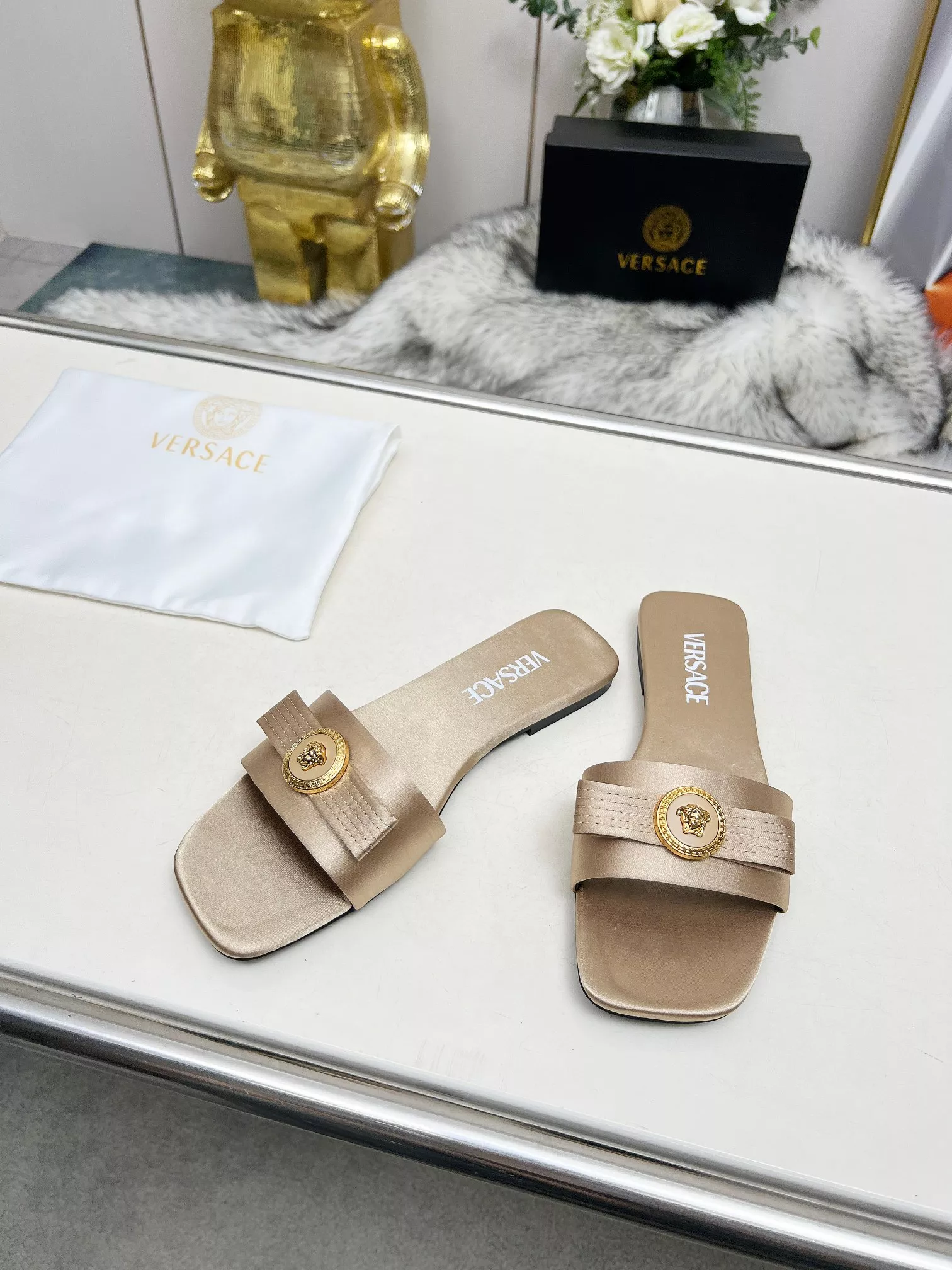 Versace Slippers For Women Modern 5327