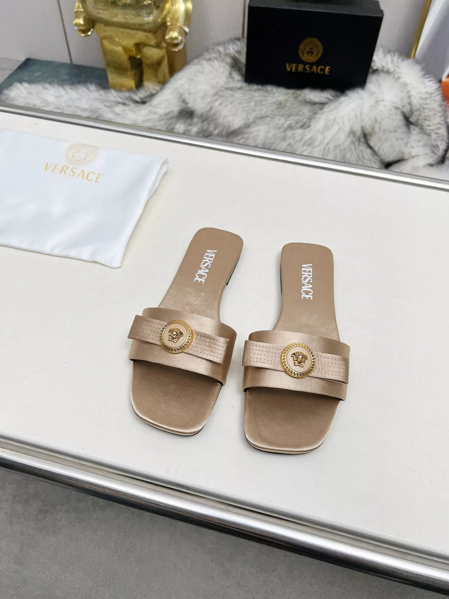 Versace Slippers For Women Modern 5327