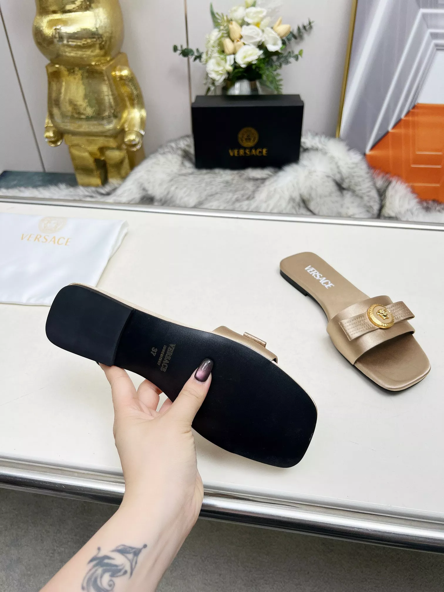 Versace Slippers For Women Modern 5327