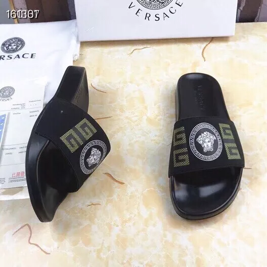 Versace Slippers For Women Practical 9769