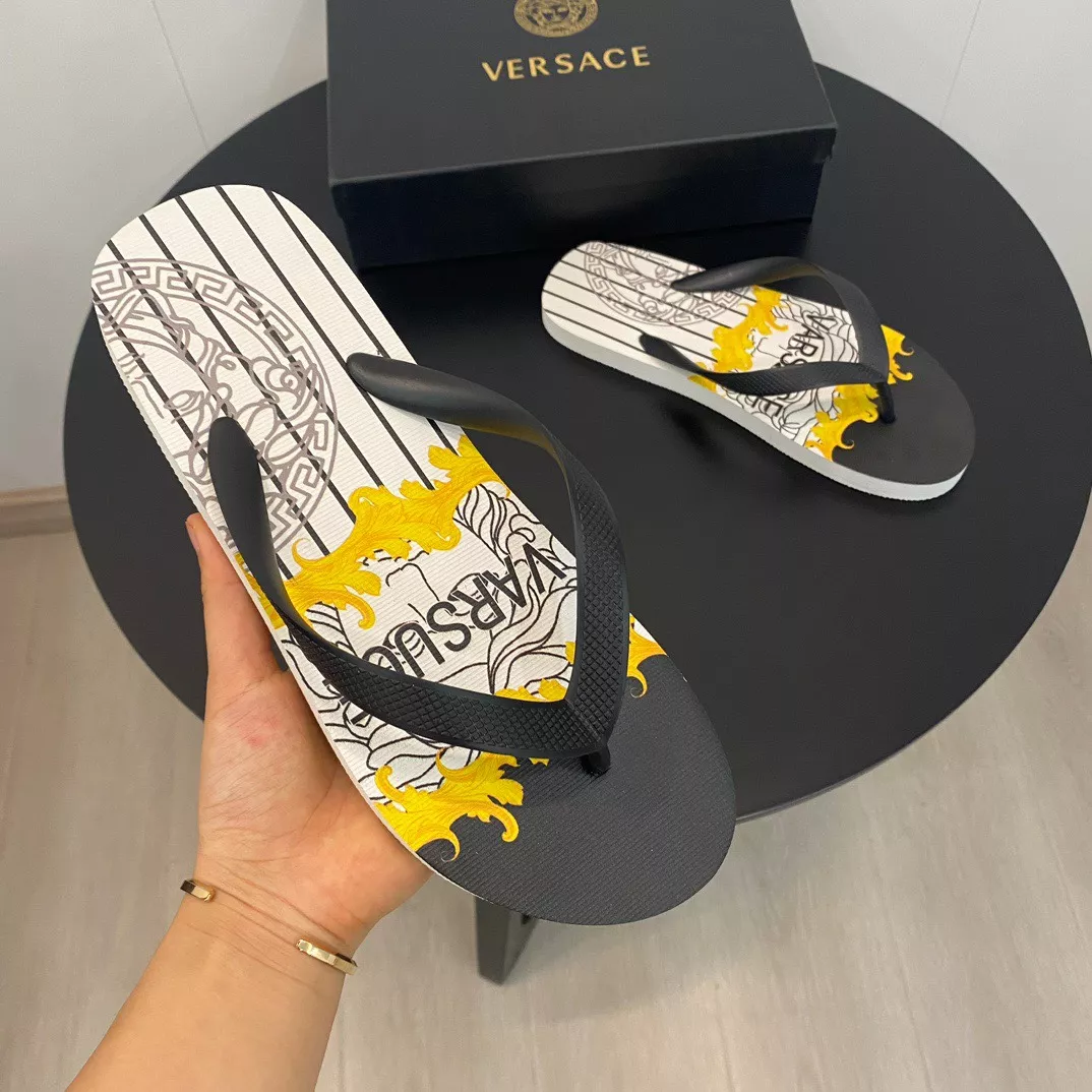 Versace Slippers For Women Refined 1711
