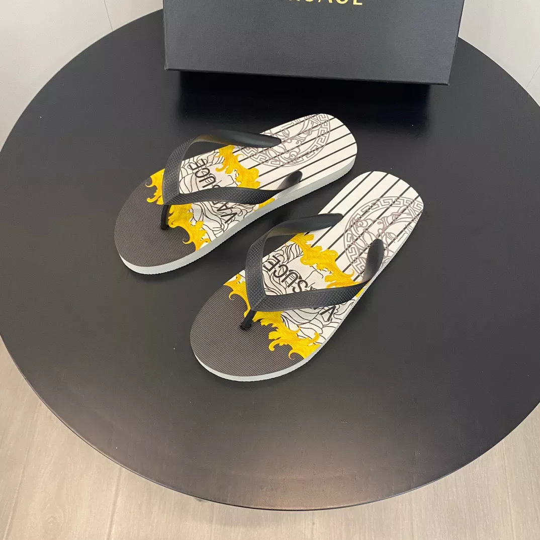 Versace Slippers For Women Refined 1711