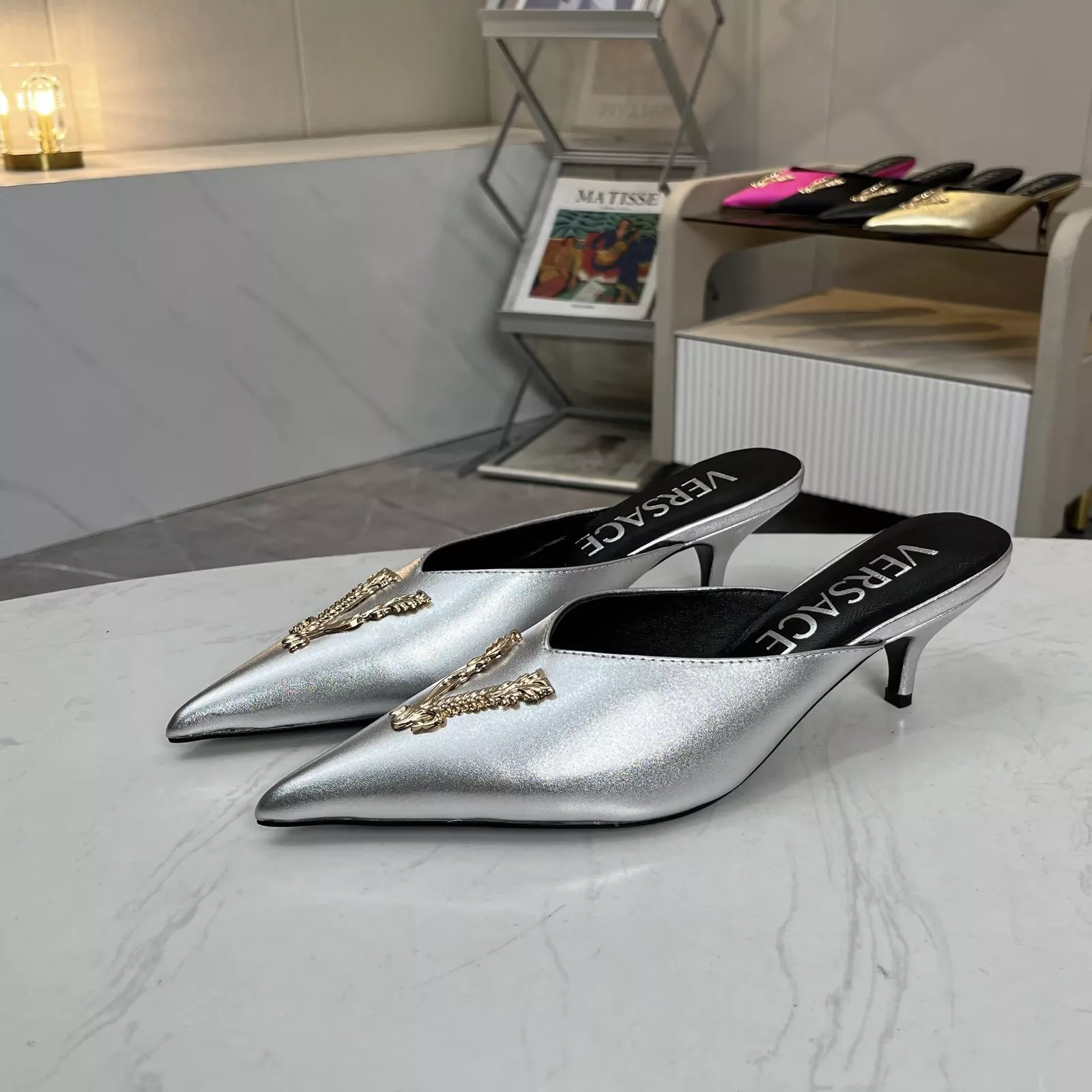 Versace Slippers For Women Timeless 5969