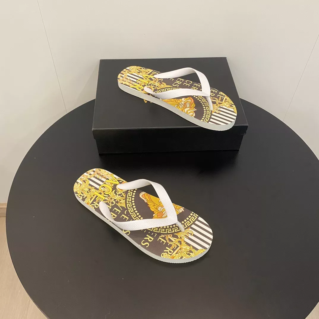 Versace Slippers For Women Unique 6483
