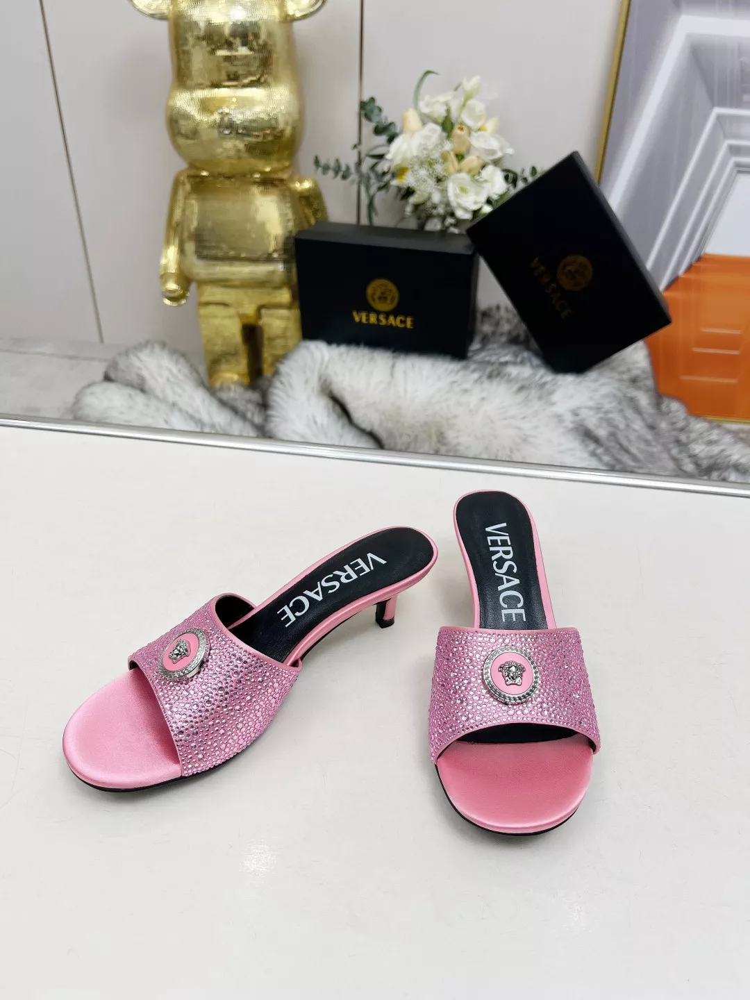 Versace Slippers For Women Unique 651
