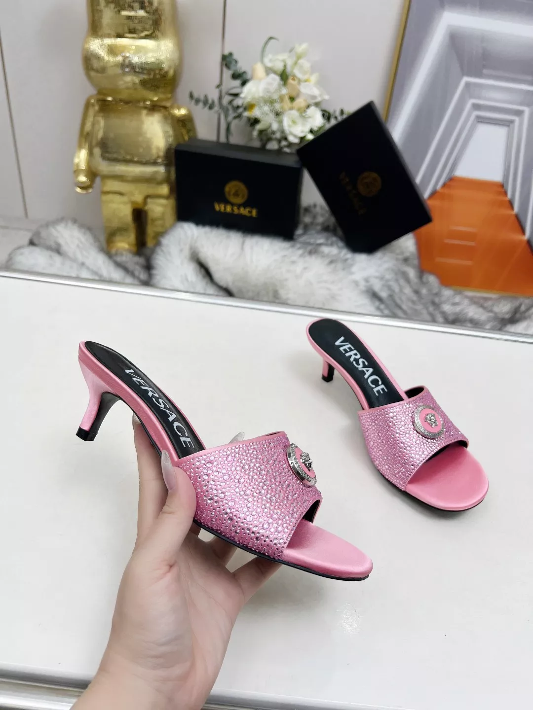 Versace Slippers For Women Unique 651