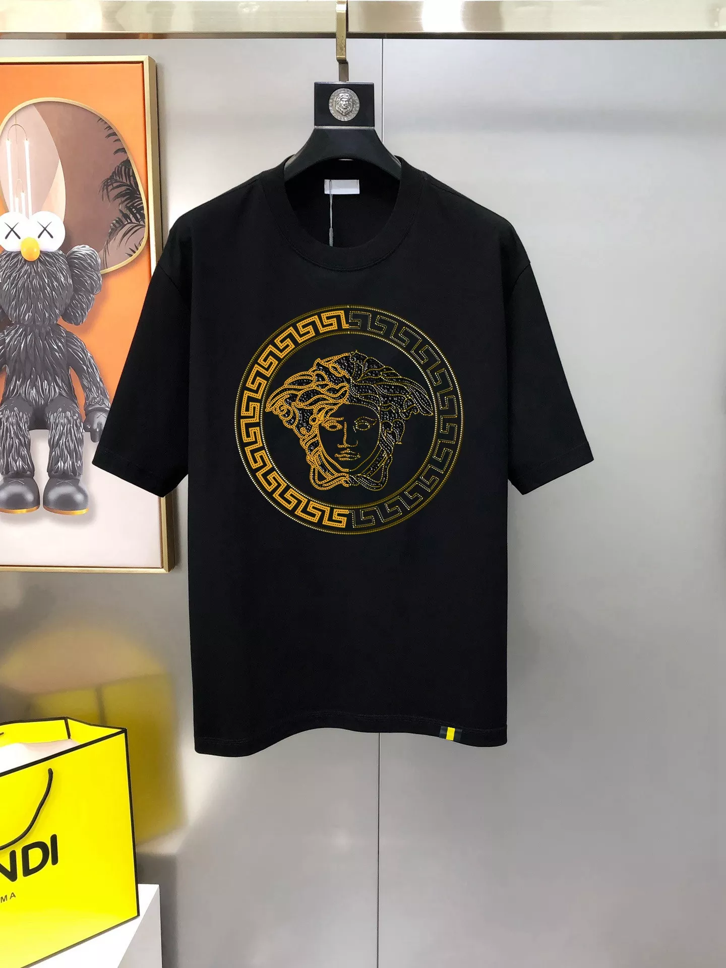 Versace T-Shirts Short Sleeved For Men Stylish 2582