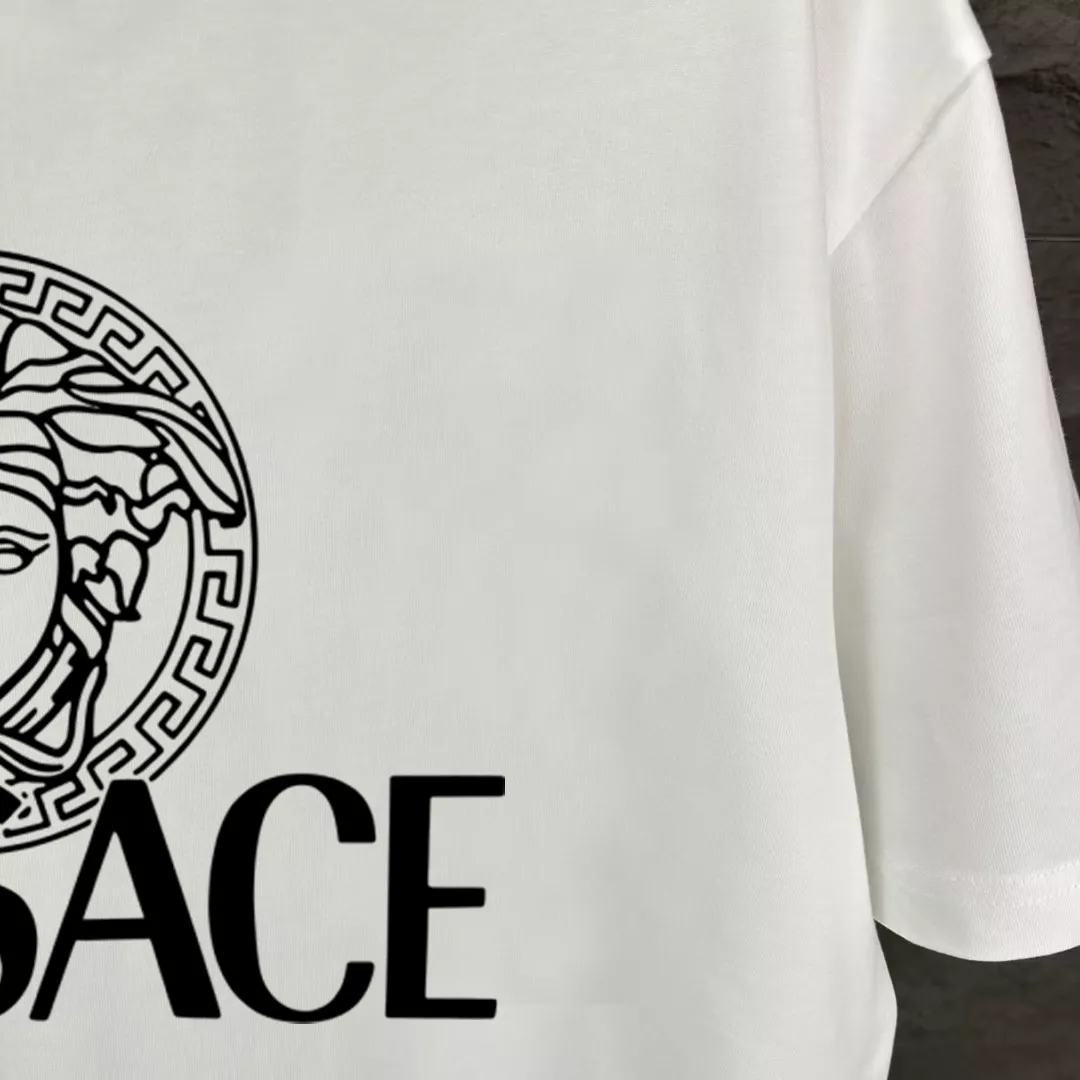 Versace T-Shirts Short Sleeved For Unisex Compact 617