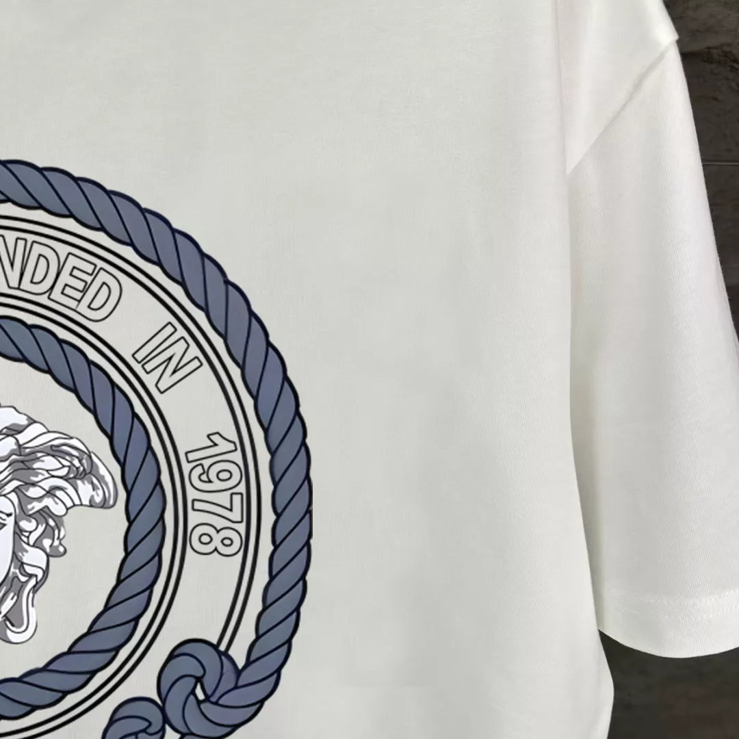 Versace T-Shirts Short Sleeved For Unisex Durable 4417