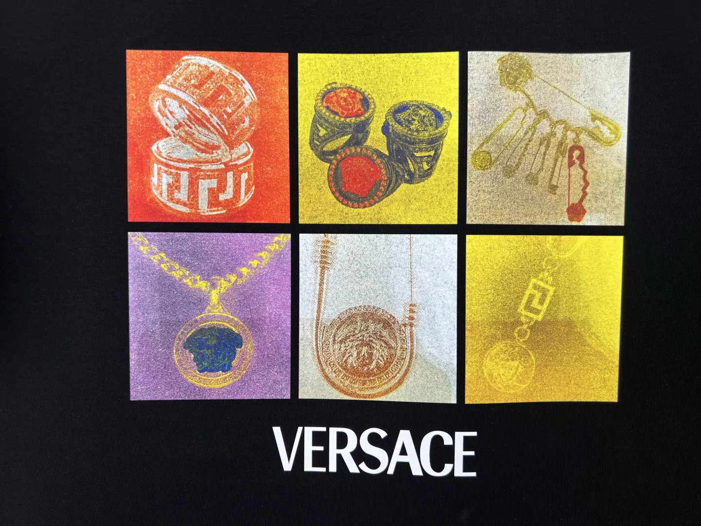 Versace T-Shirts Short Sleeved For Unisex Lightweight 4881