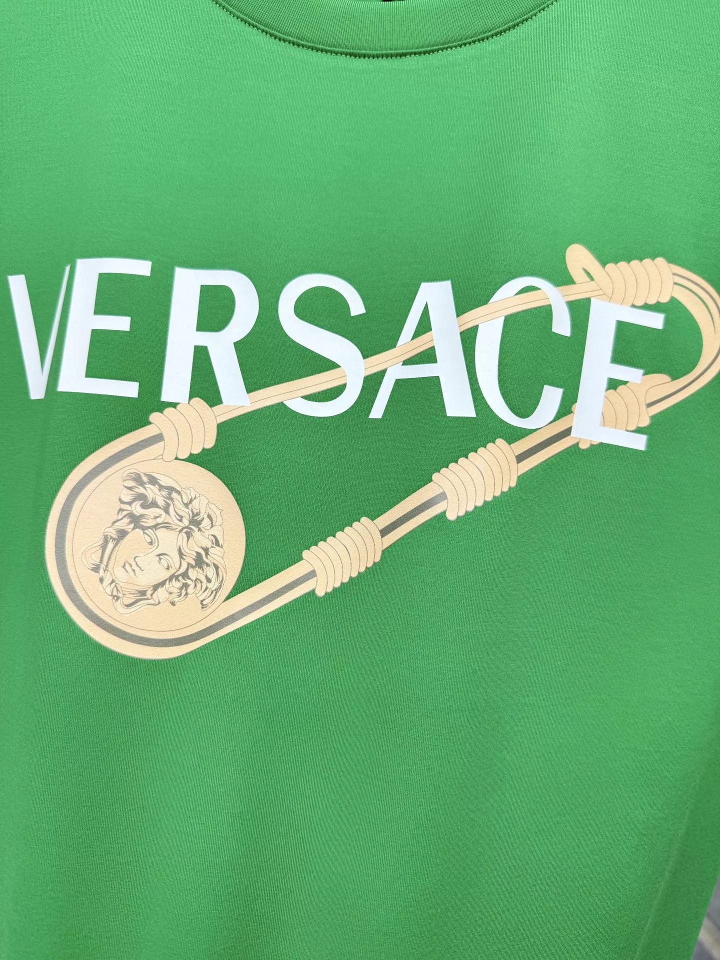 Versace T-Shirts Short Sleeved For Unisex Minimalist 8588