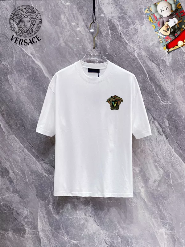 Versace T-Shirts Short Sleeved For Unisex Sleek 5336