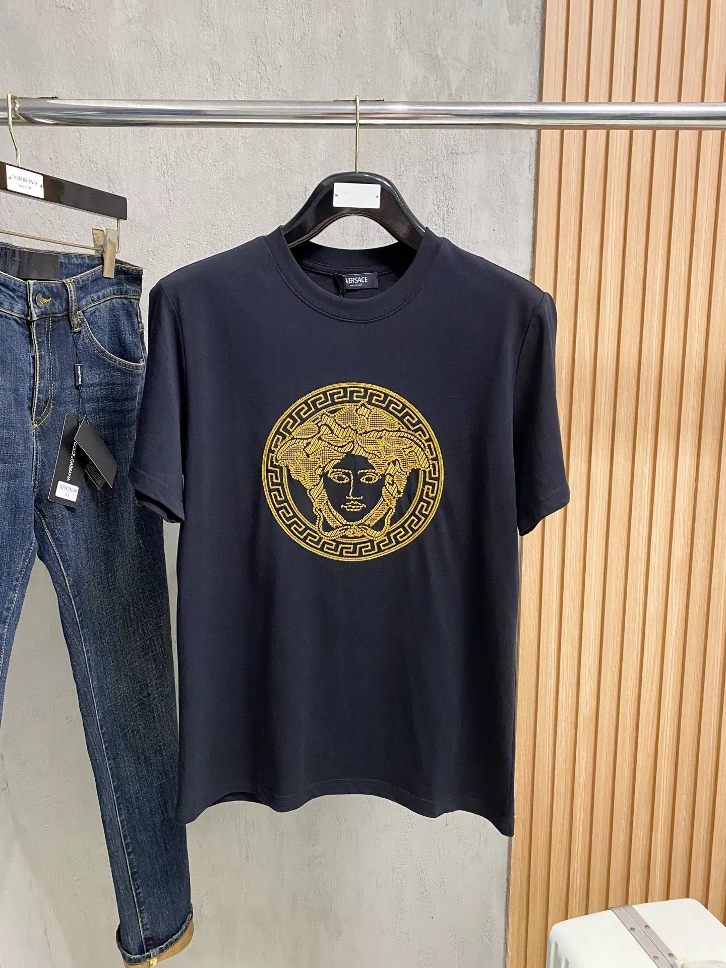 Versace T-Shirts Short Sleeved For Unisex Sophisticated 720