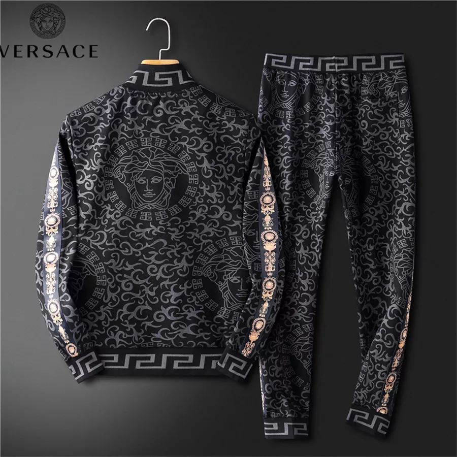 Versace Tracksuits Long Sleeved For Men Classic 7715