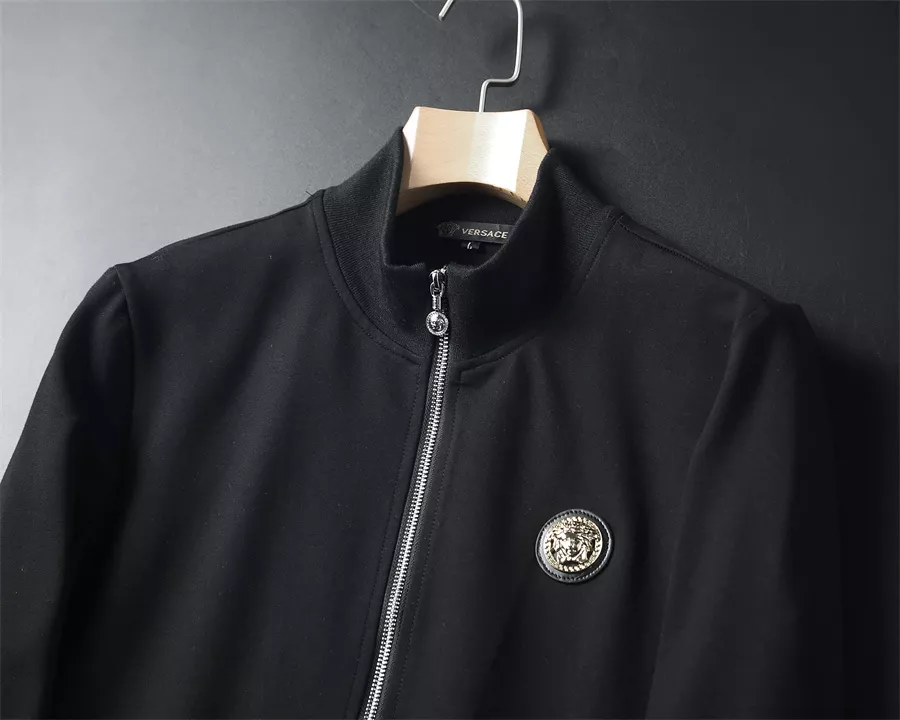 Versace Tracksuits Long Sleeved For Men Comfortable 2166