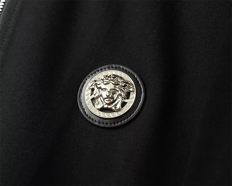 Versace Tracksuits Long Sleeved For Men Comfortable 2166