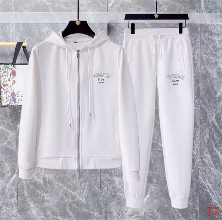 Versace Tracksuits Long Sleeved For Men Compact 7117
