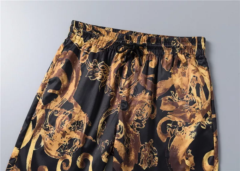 Versace Tracksuits Short Sleeved For Men Lightweight 3528