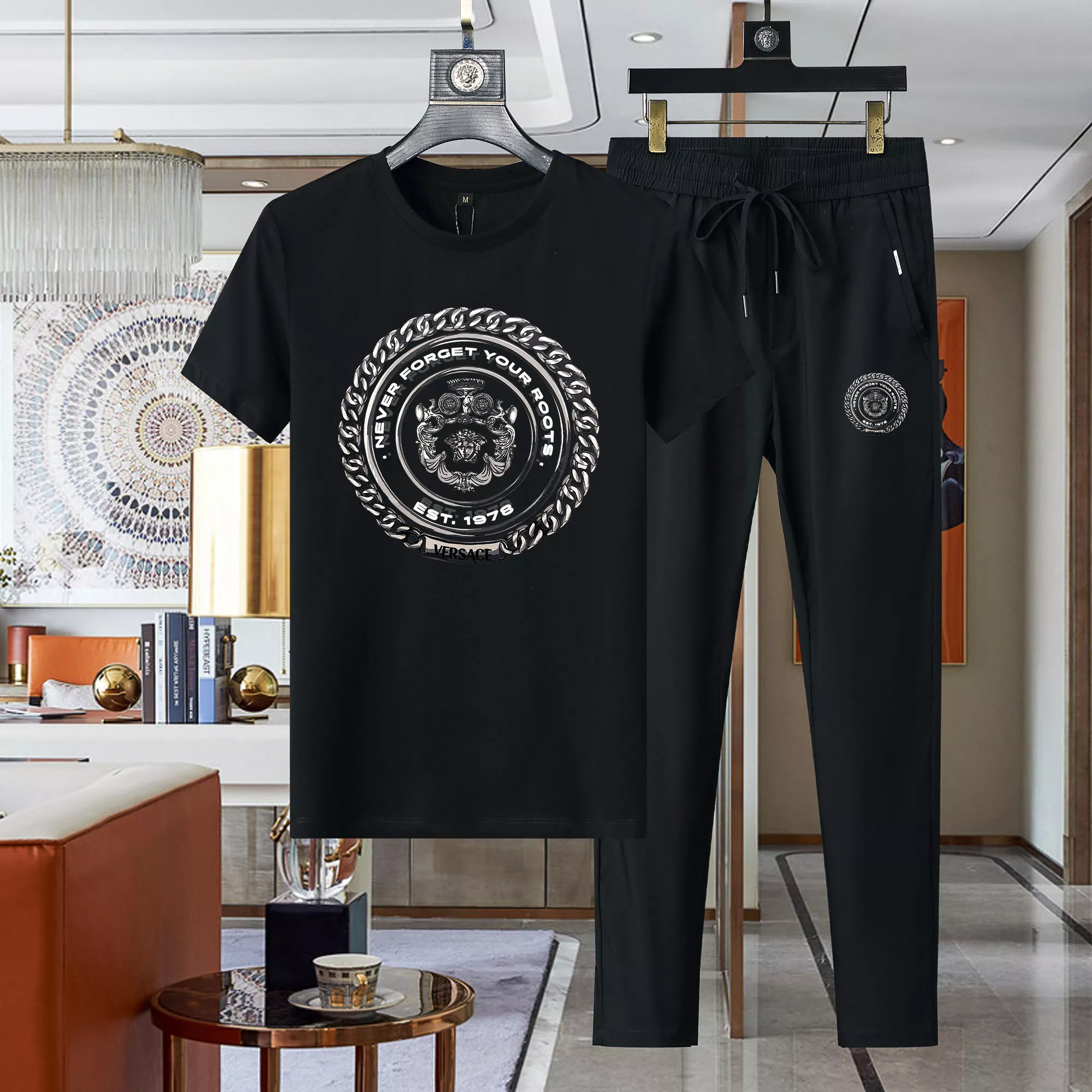 Versace Tracksuits Short Sleeved For Men NewStyle 6606