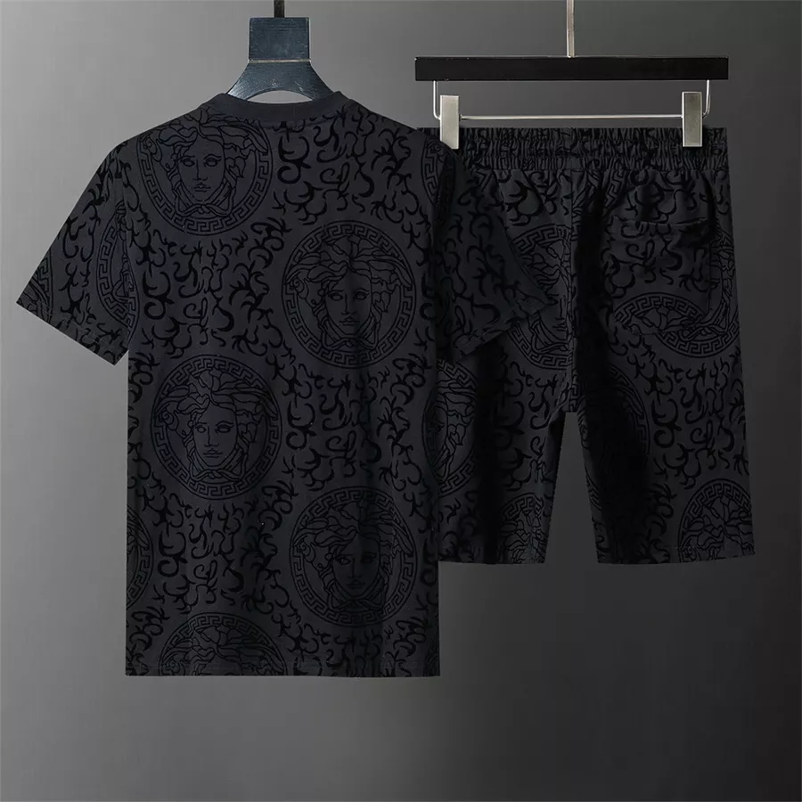 Versace Tracksuits Short Sleeved For Men Soft 2808