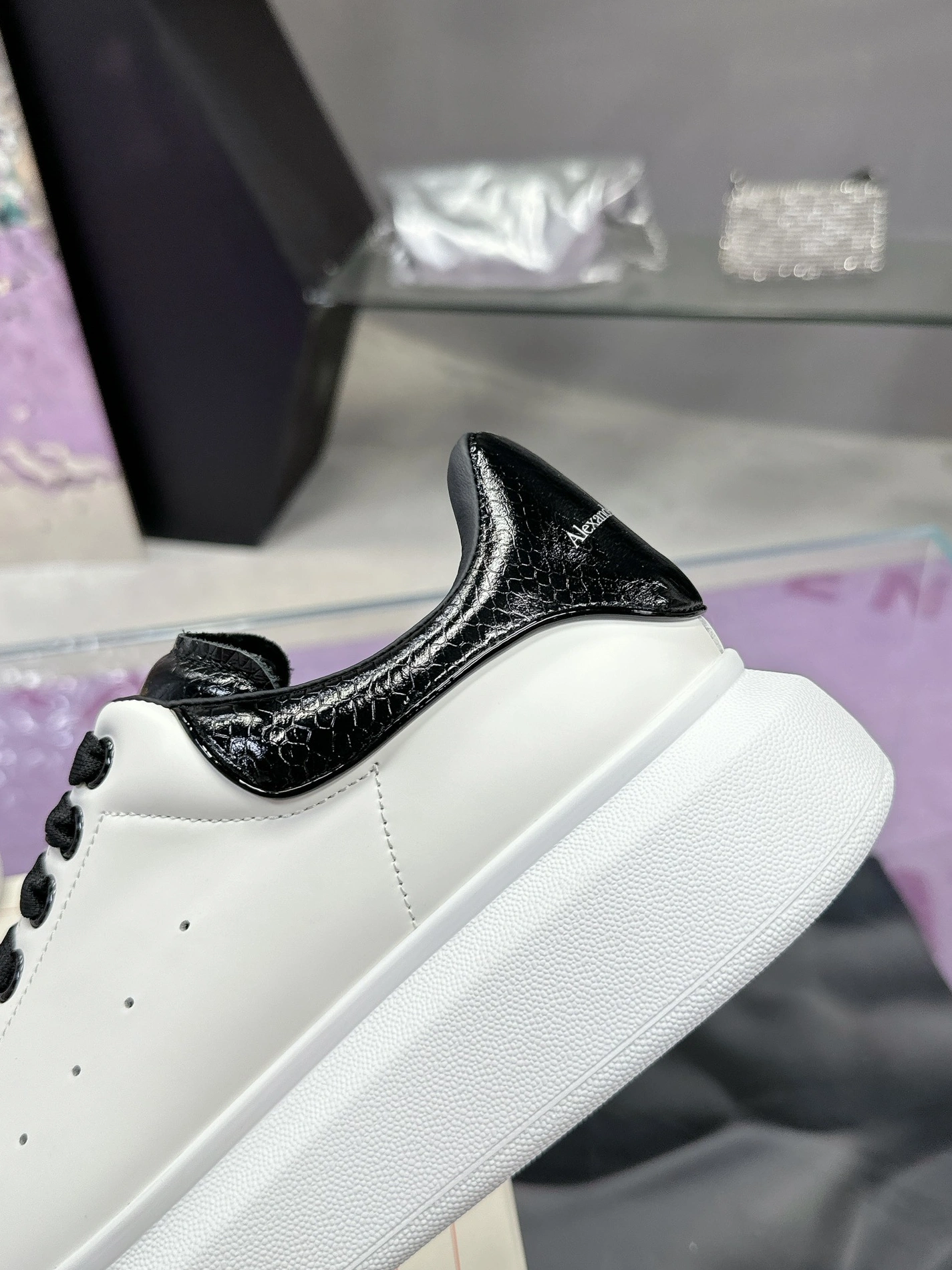 Versatile 1008 Alexander McQueen Casual Shoes For Men