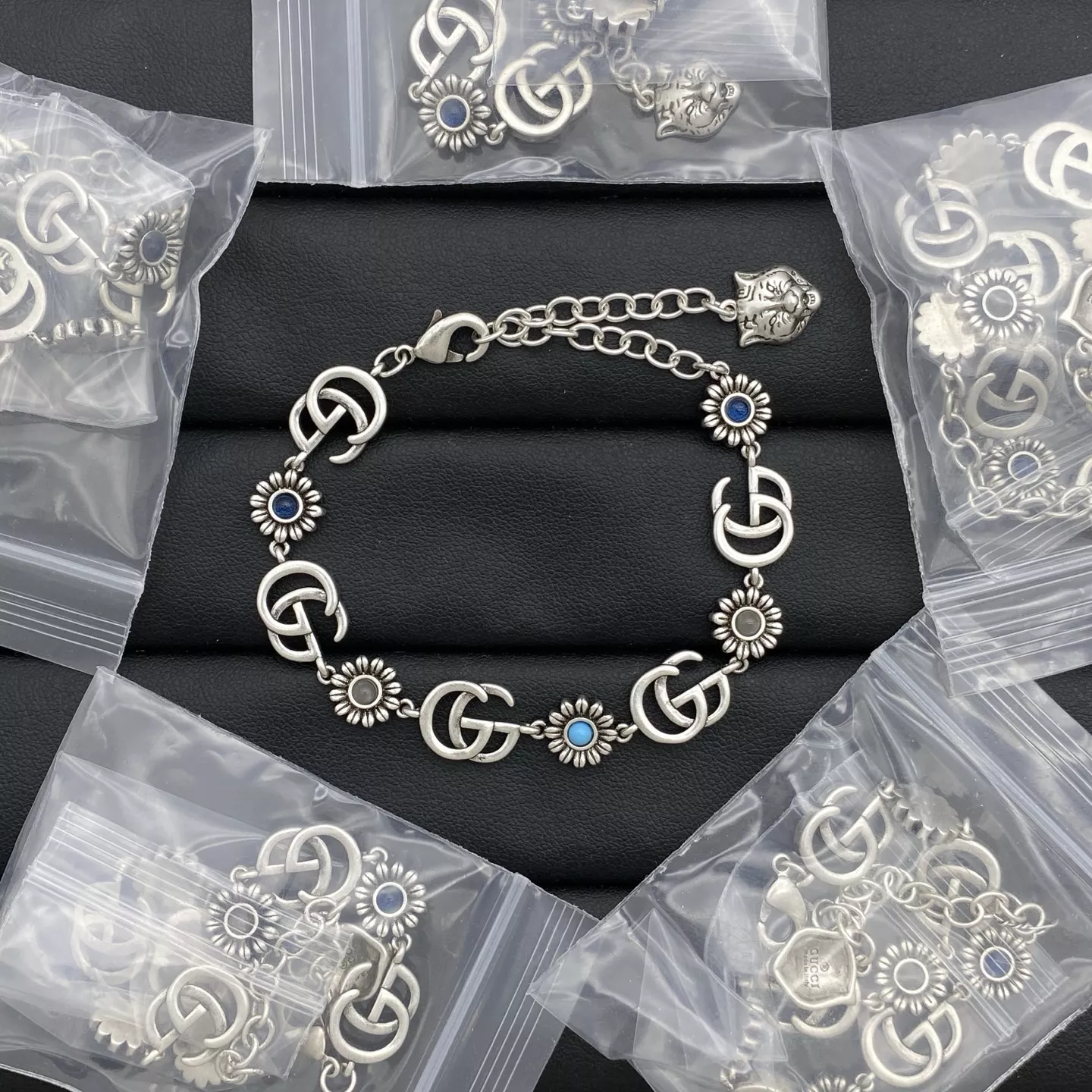 Versatile 1067 Gucci Bracelets