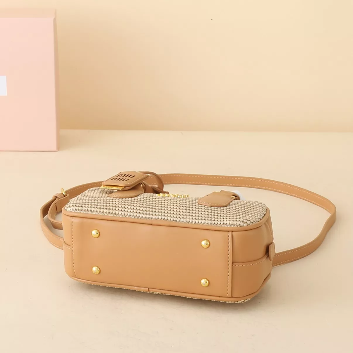 Versatile 1109 MIU MIU AAA Quality Handbags For Women