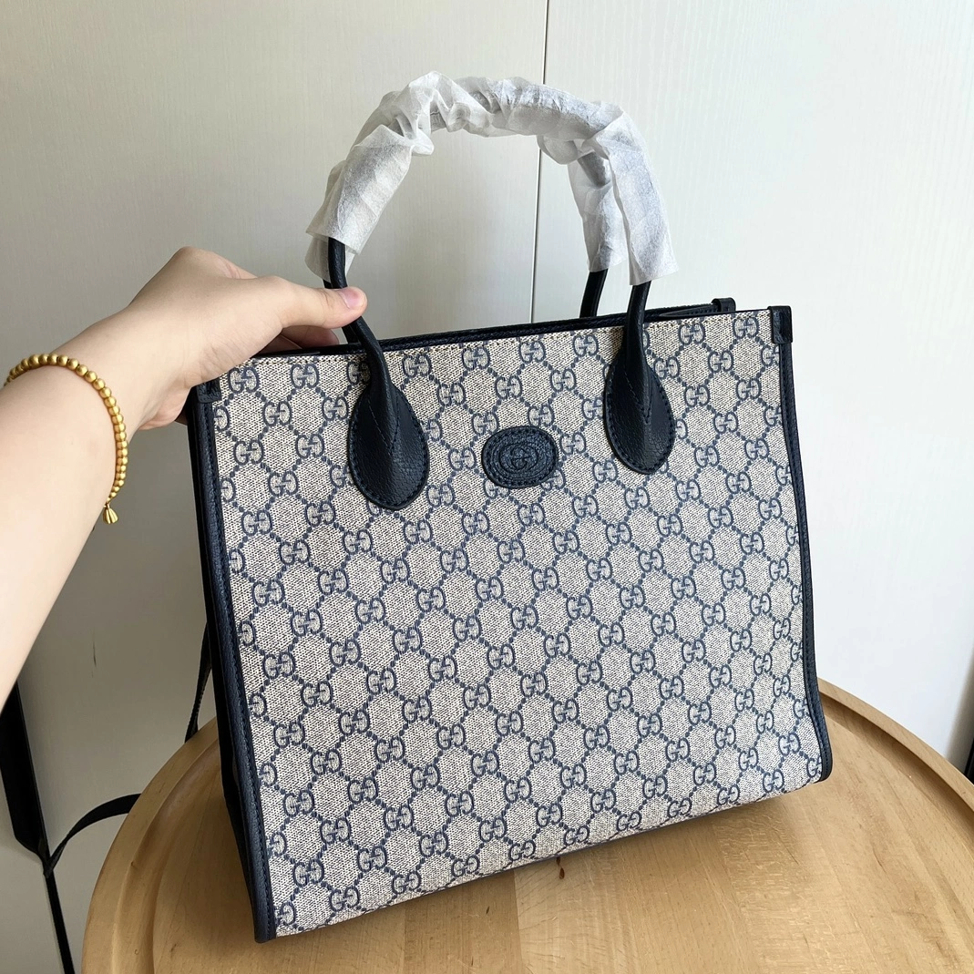 Versatile 1329 Gucci AAA Quality Handbags For Women