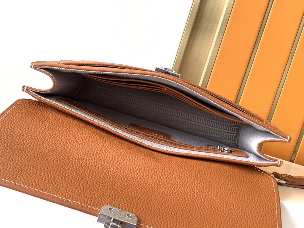 Versatile 1366 Hermes AAA Man Wallets