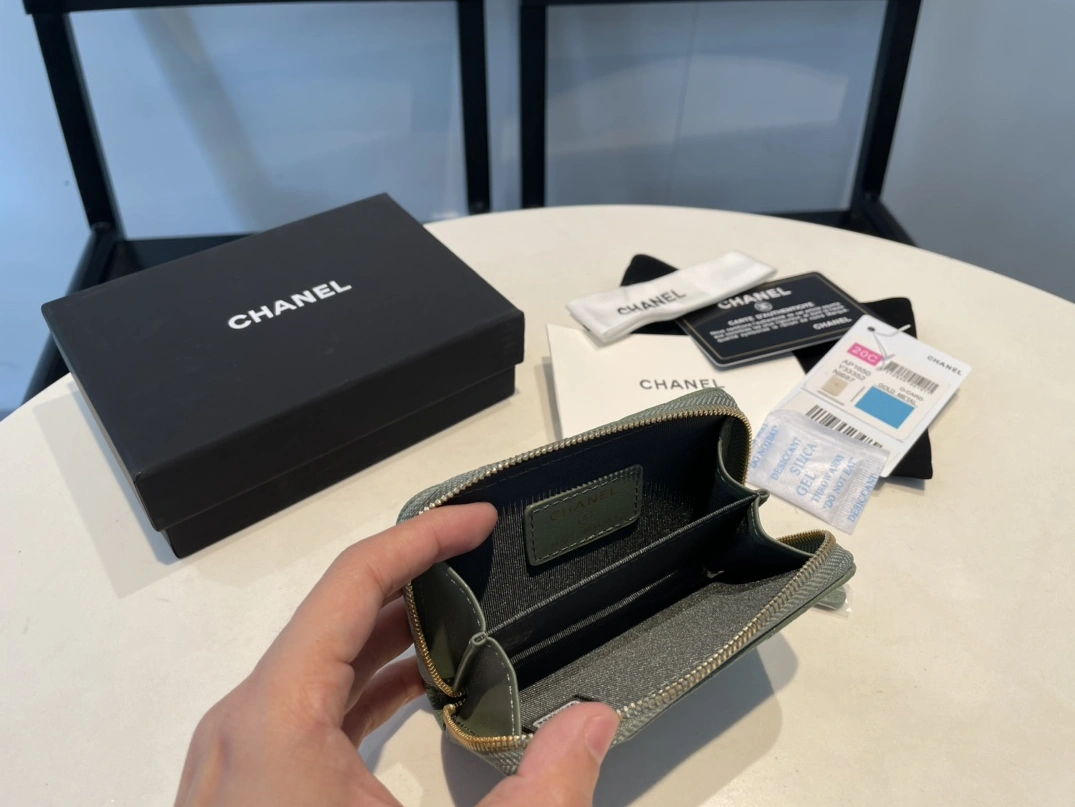 Versatile 1424 Chanel AAA Quality Card Case For Women