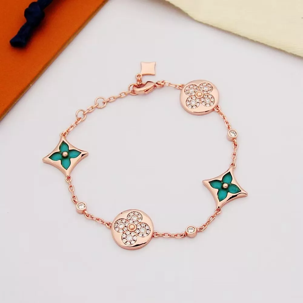 Versatile 1466 Louis Vuitton LV Bracelets