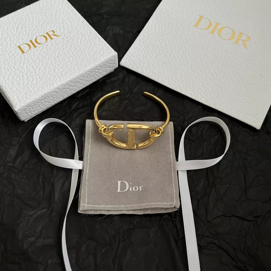 Versatile 1596 Christian Dior Bracelets