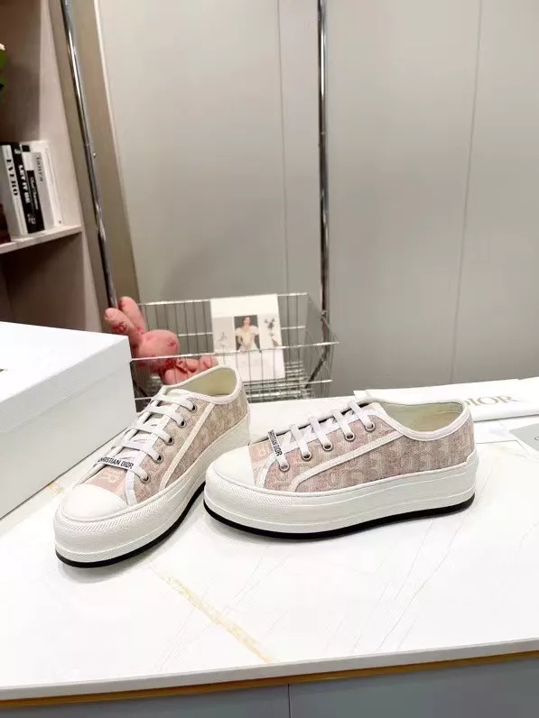 Versatile 1641 Christian Dior Casual Shoes For Women