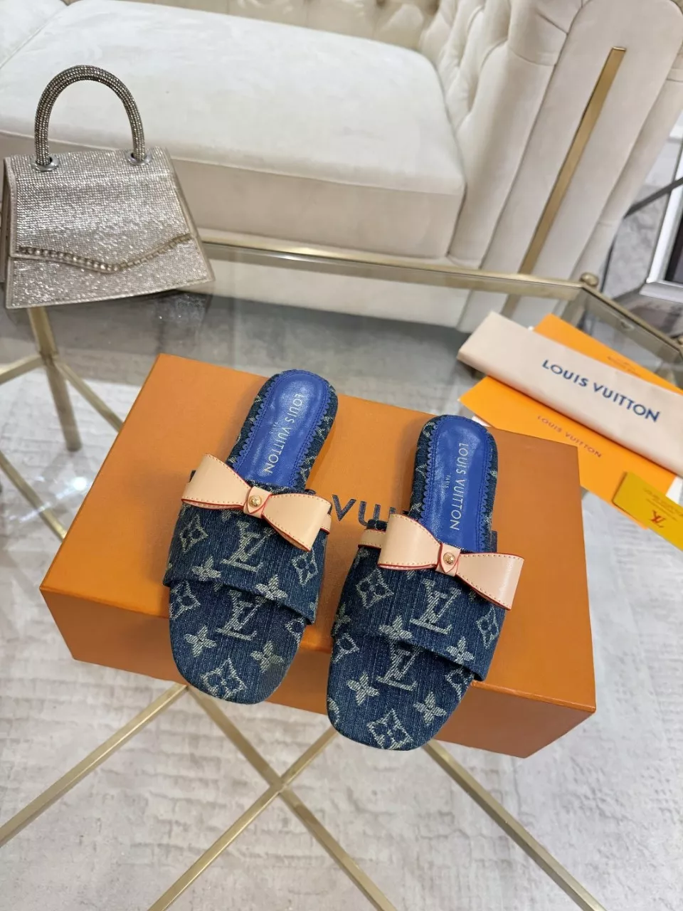Versatile 1689 Louis Vuitton Slippers For Women