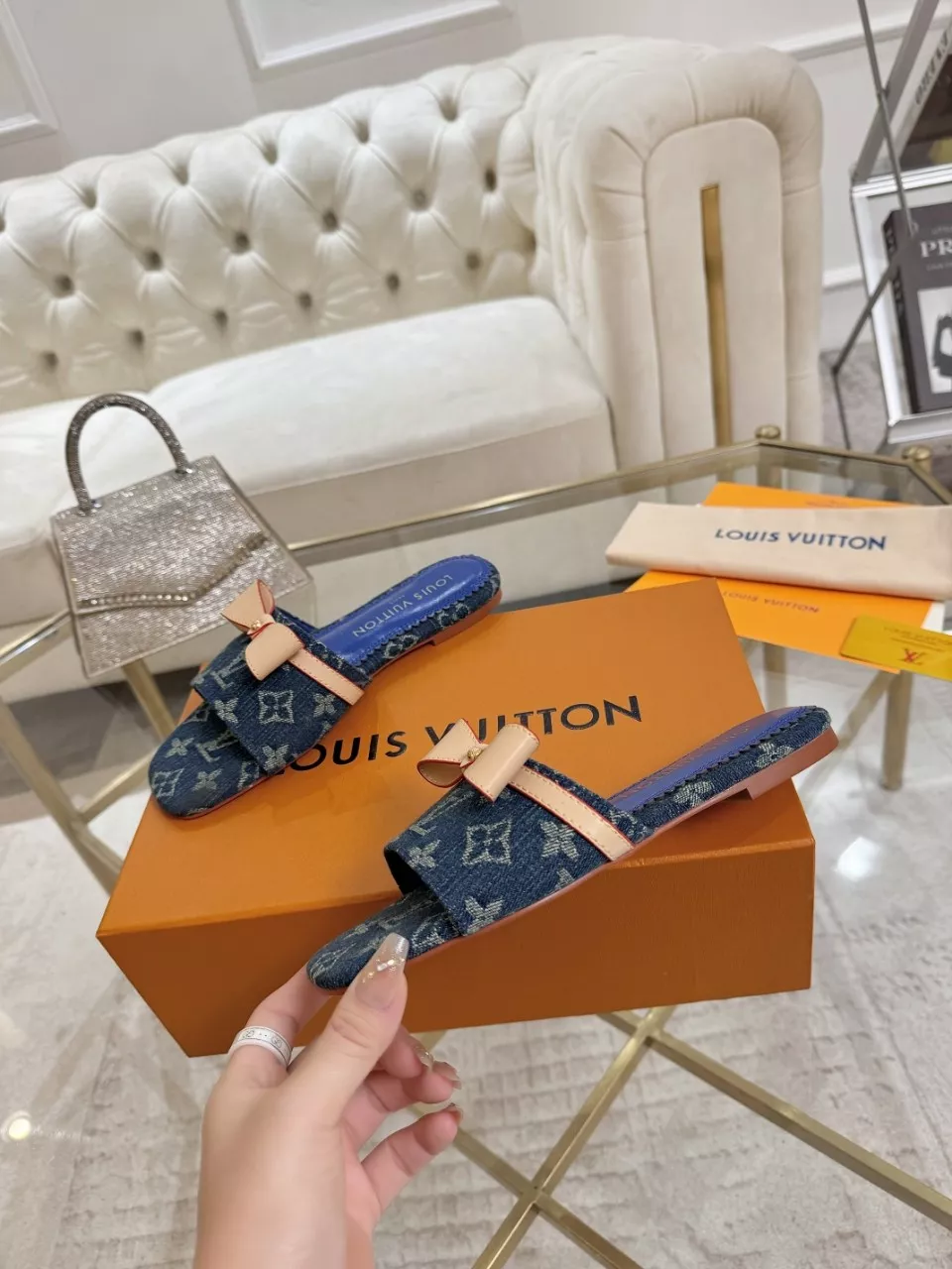 Versatile 1689 Louis Vuitton Slippers For Women