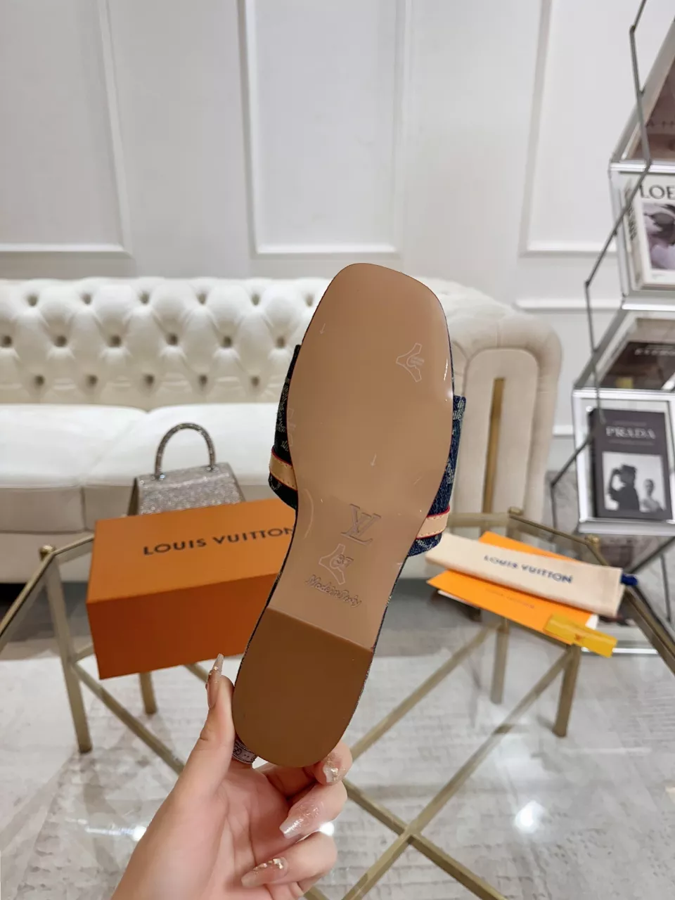 Versatile 1689 Louis Vuitton Slippers For Women