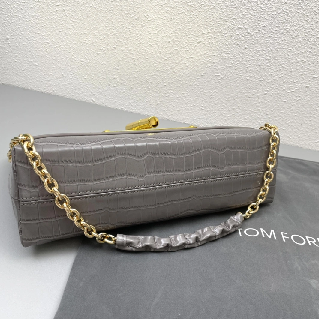 Versatile 1912 Tom Ford AAA Quality Shoulder Bags For Women