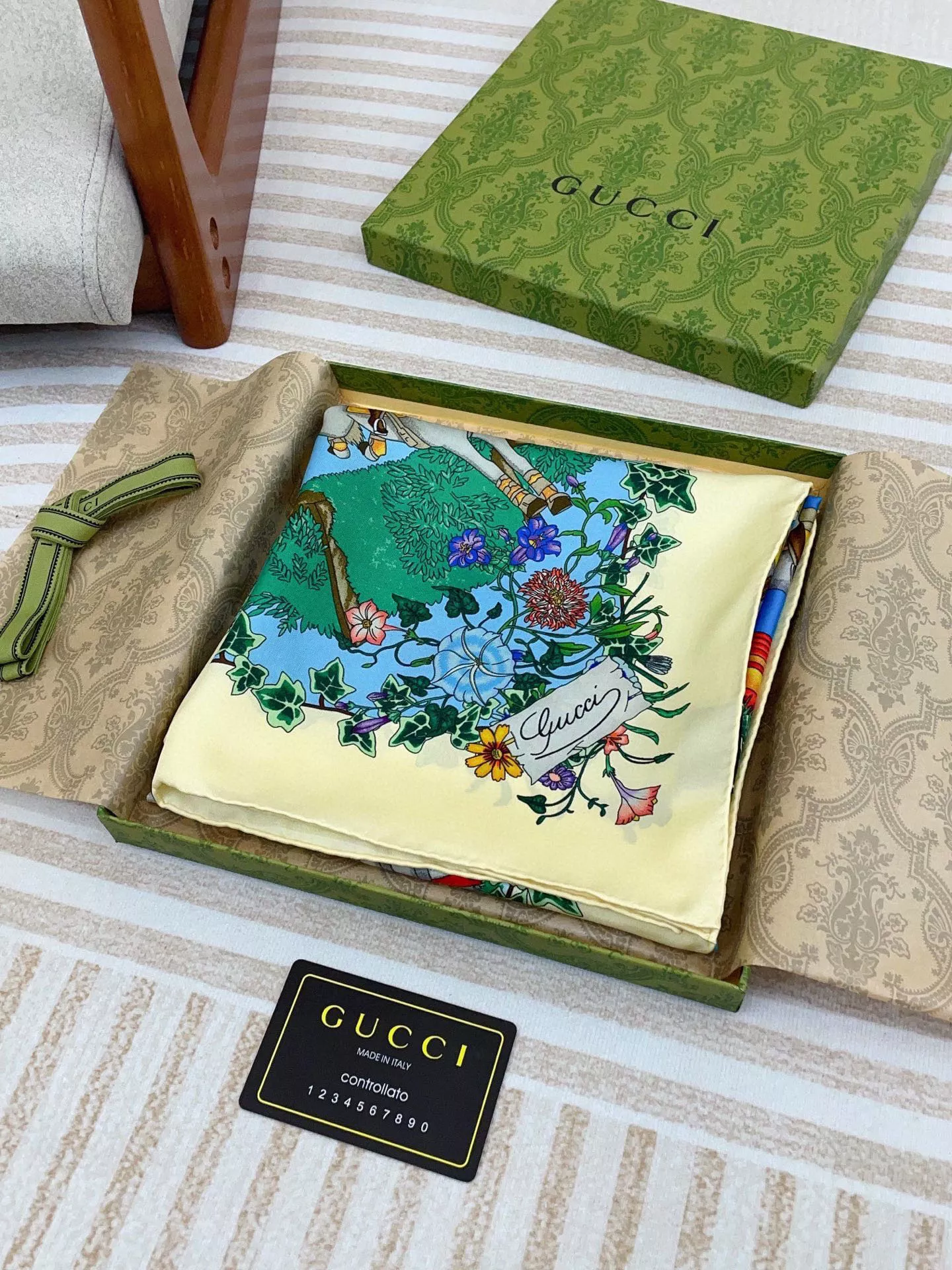 Versatile 1959 Gucci Silk Squares