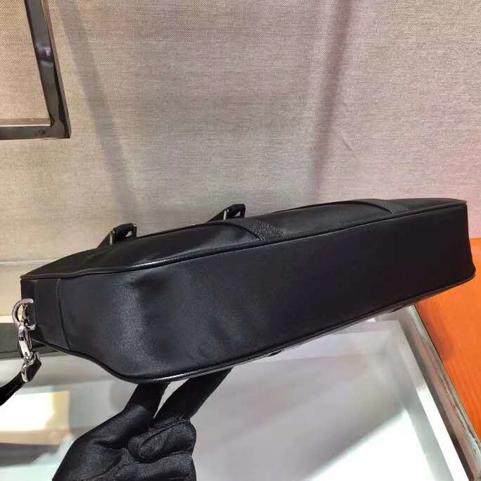 Versatile 210 Prada AAA Man Handbags