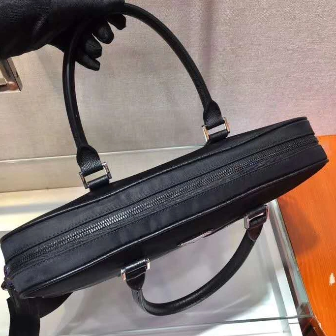 Versatile 210 Prada AAA Man Handbags
