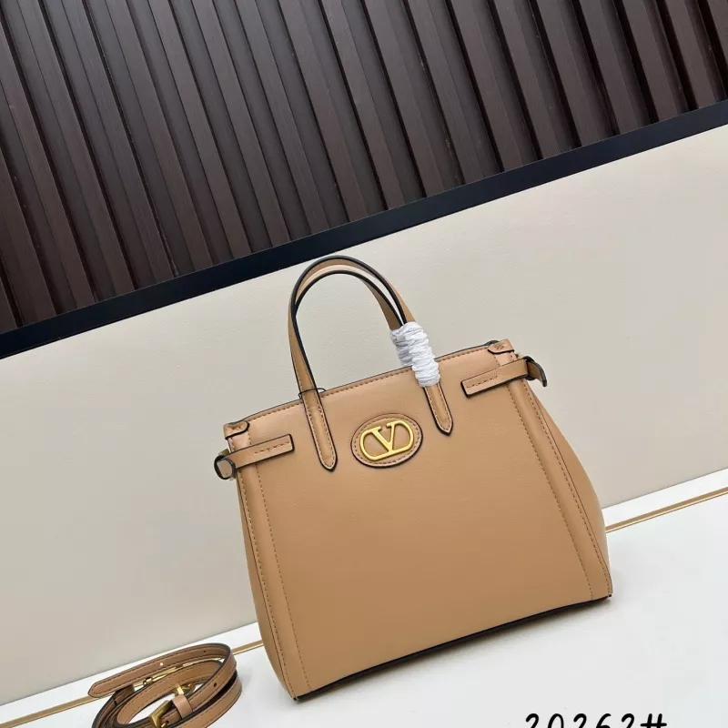 Versatile 2139 Valentino AAA Quality Handbags For Women