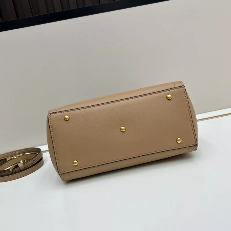 Versatile 2139 Valentino AAA Quality Handbags For Women