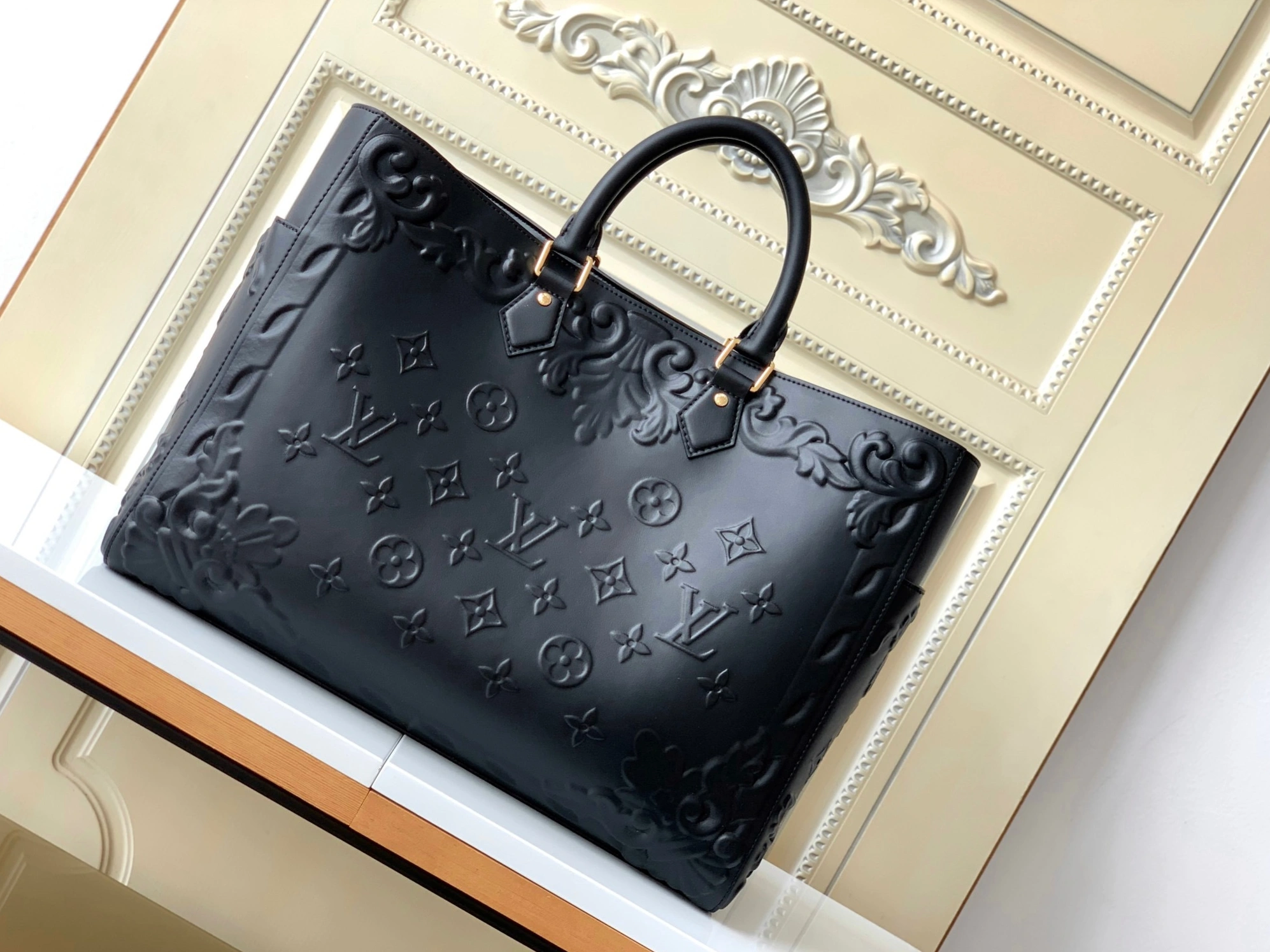 Versatile 2159 Louis Vuitton AAA Quality Tote-Handbags For Women